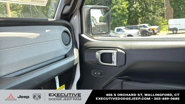 New 2026 Bright White Clear-Coat Exterior Paint Jeep Sport S image 18