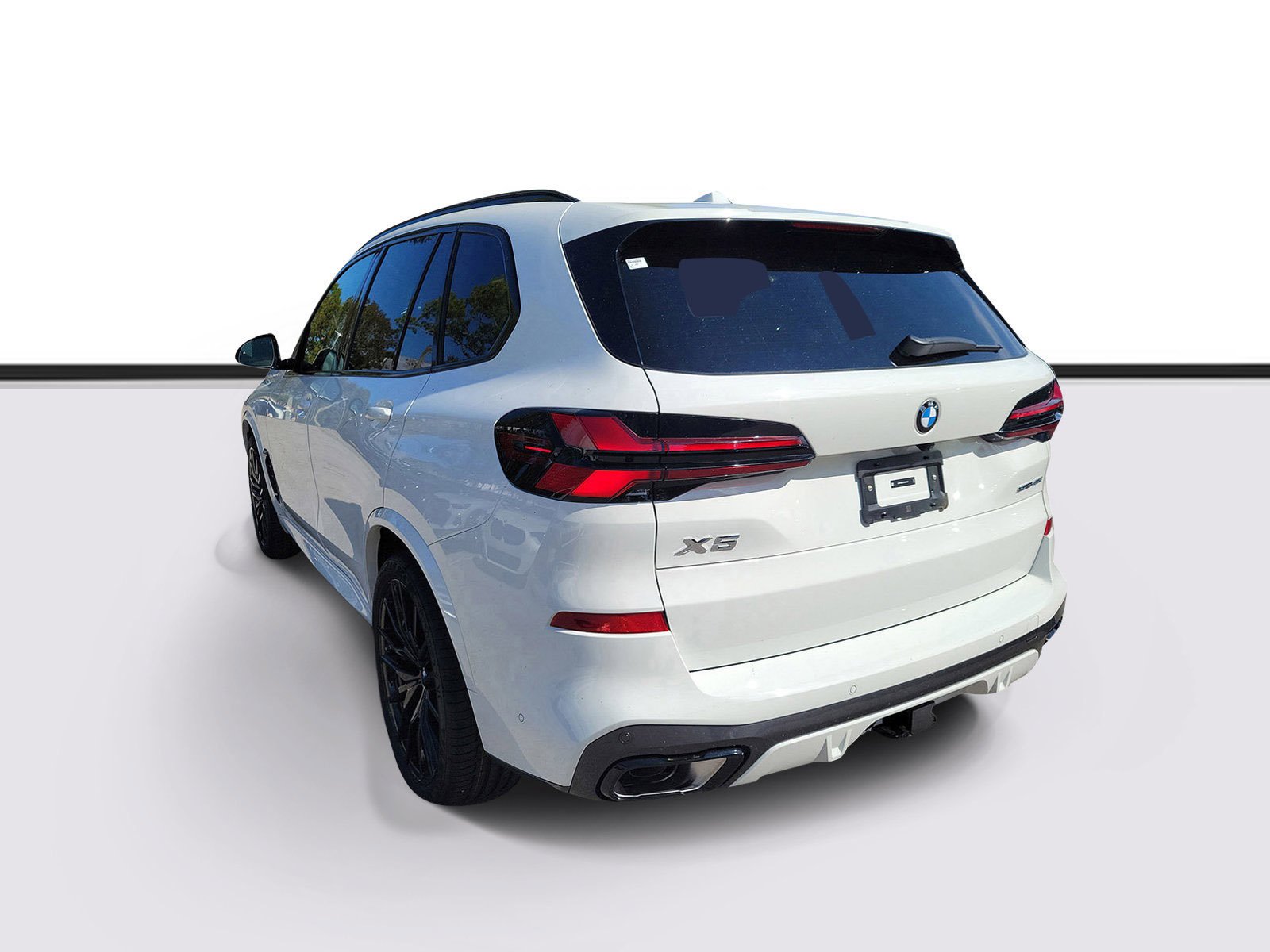 New 2026 Alpine White BMW sDrive40i image 3