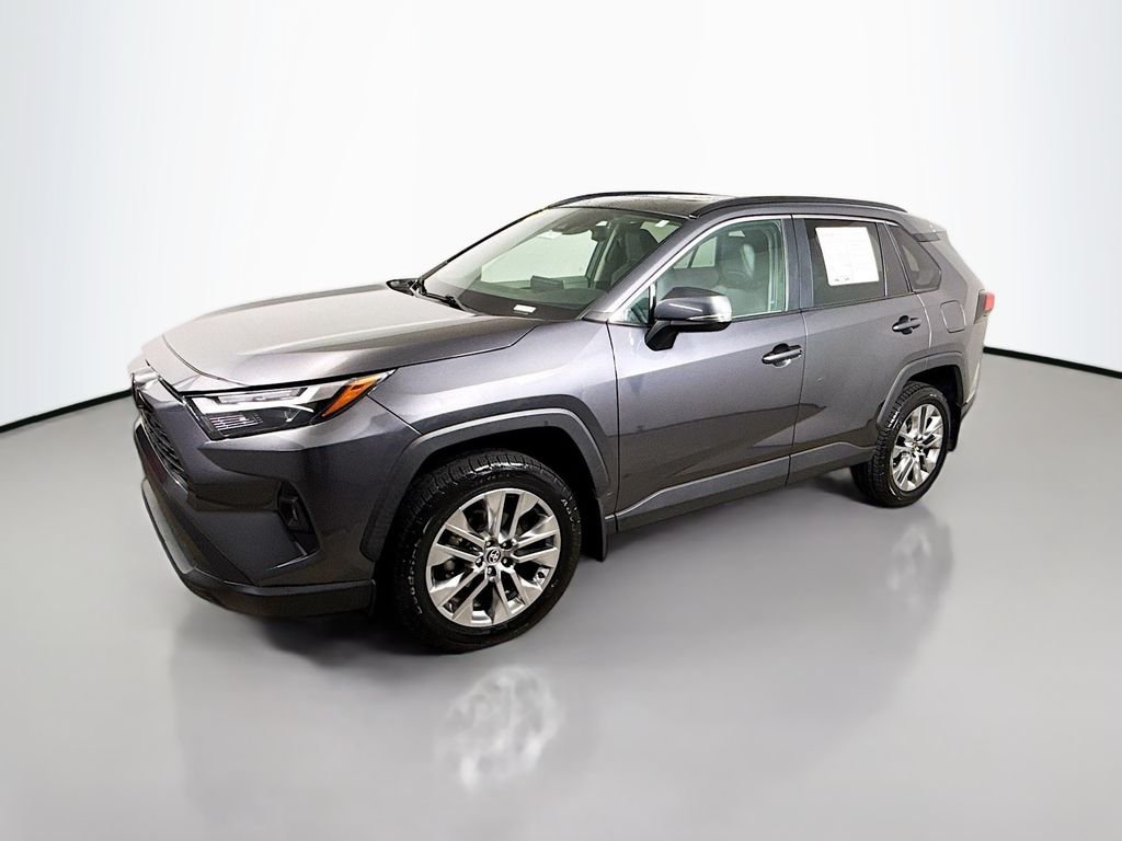 Used 2024 Magnetic Gray Metallic Toyota XLE Premium image 4