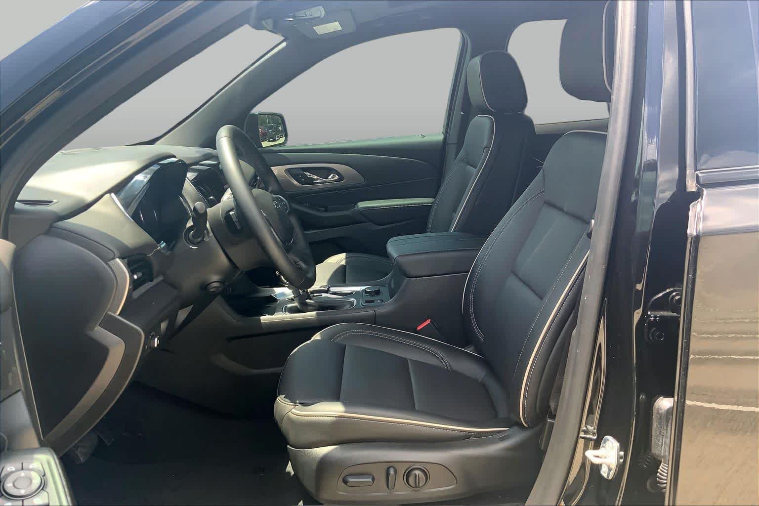 Used 2023 Mosaic Black Metallic Chevrolet Premier image 8