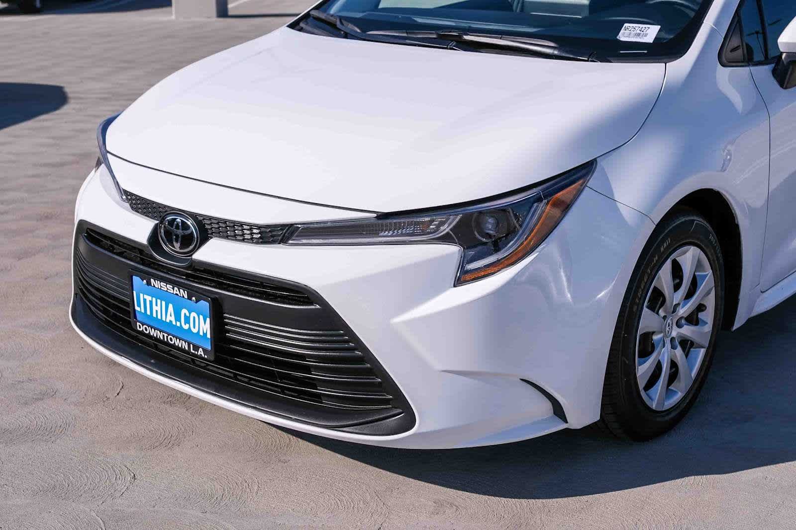 Used 2025 Ice Cap Toyota LE image 11
