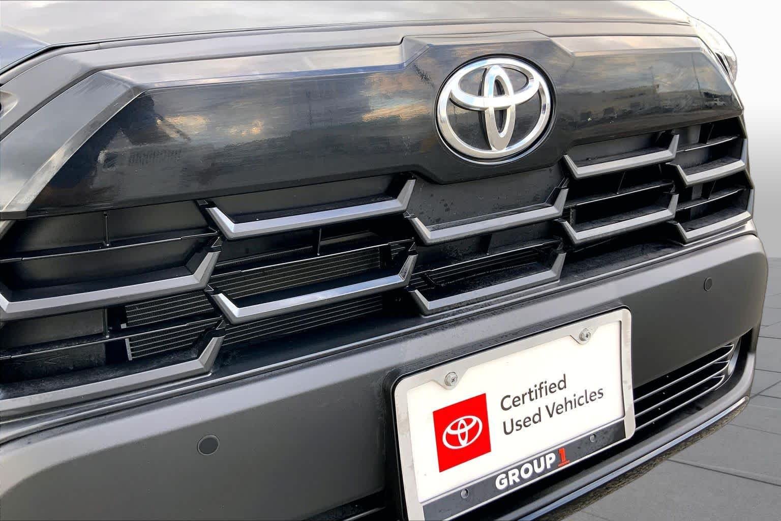 Used 2026 Jet Black Toyota XLE image 29