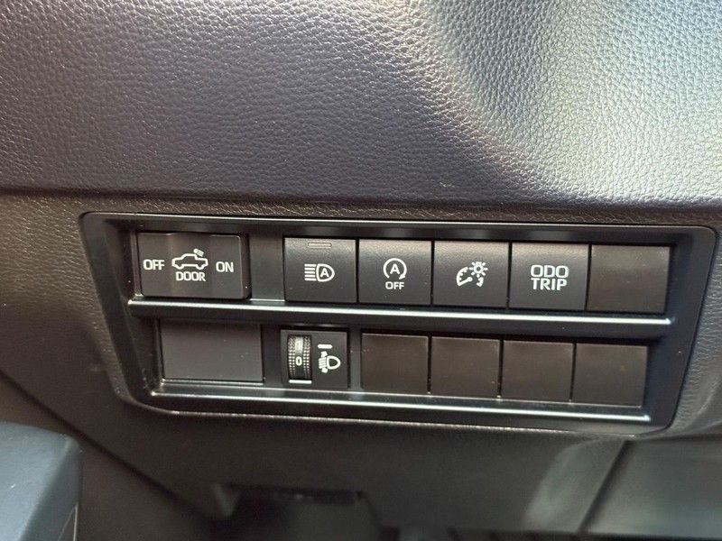 Used 2023 Midnight Black Metallic Toyota SR image 29