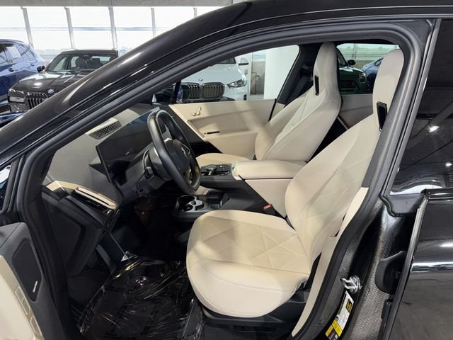 Certified Used 2024 Black Sapphire Metallic BMW xDrive50 image 19