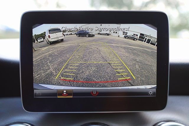 Used 2020 Gray Mercedes-Benz GLA 250 image 22