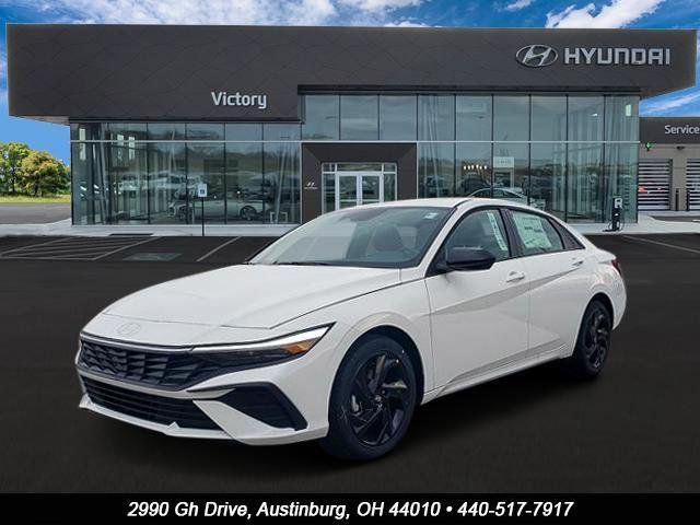 New 2026 White Hyundai SEL Sport image 1