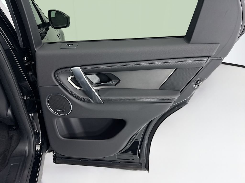 New 2026 Santorini Black Land Rover Landmark image 27