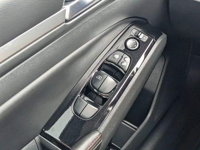 2024 Nissan Altima SR - Photo 19
