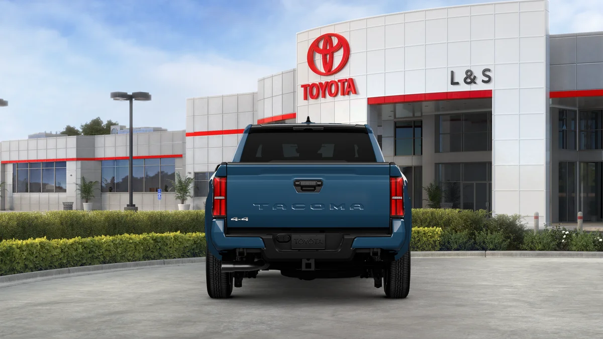2026 Toyota Tacoma SR5 - Photo 19