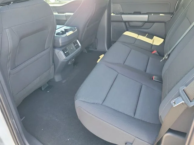New 2026 Oxford White Ford XLT image 13