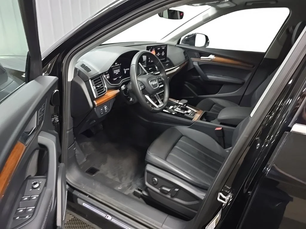 Used 2023 Black Audi 45 S line Premium image 28