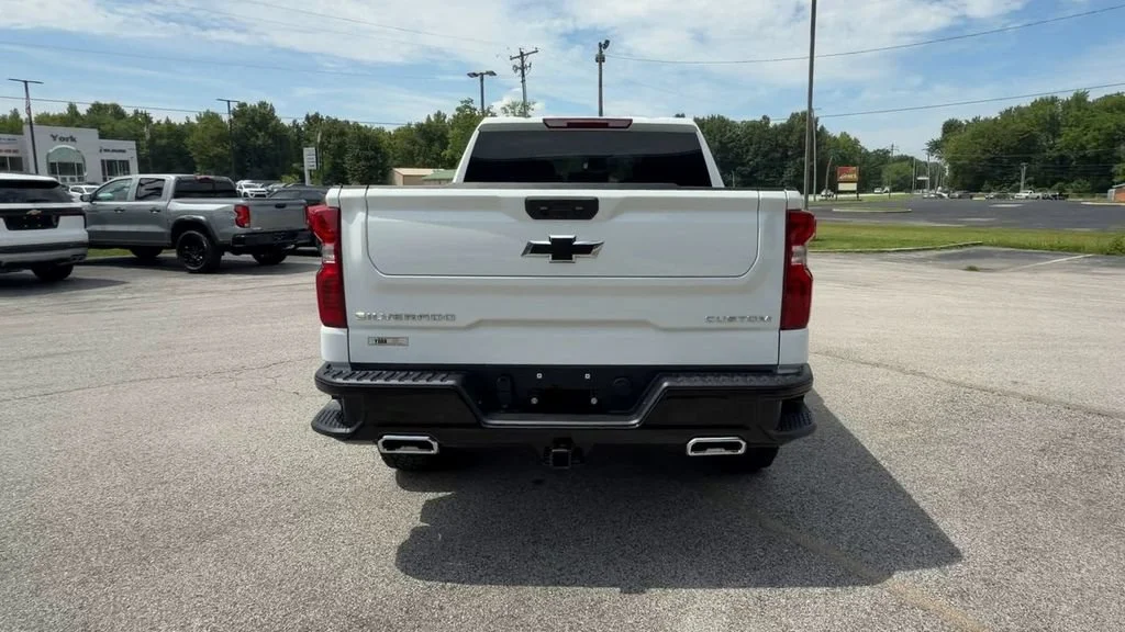 New 2026 Summit White Chevrolet Custom Trail Boss image 7