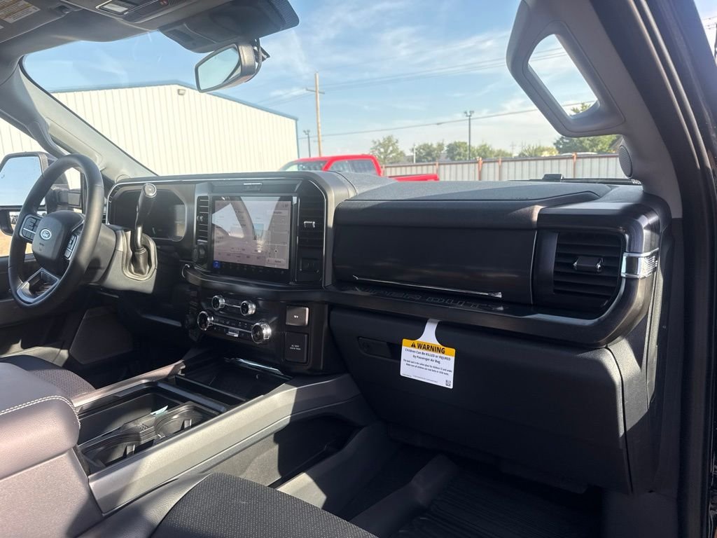 New 2026 Agate Black Metallic Ford Lariat image 39