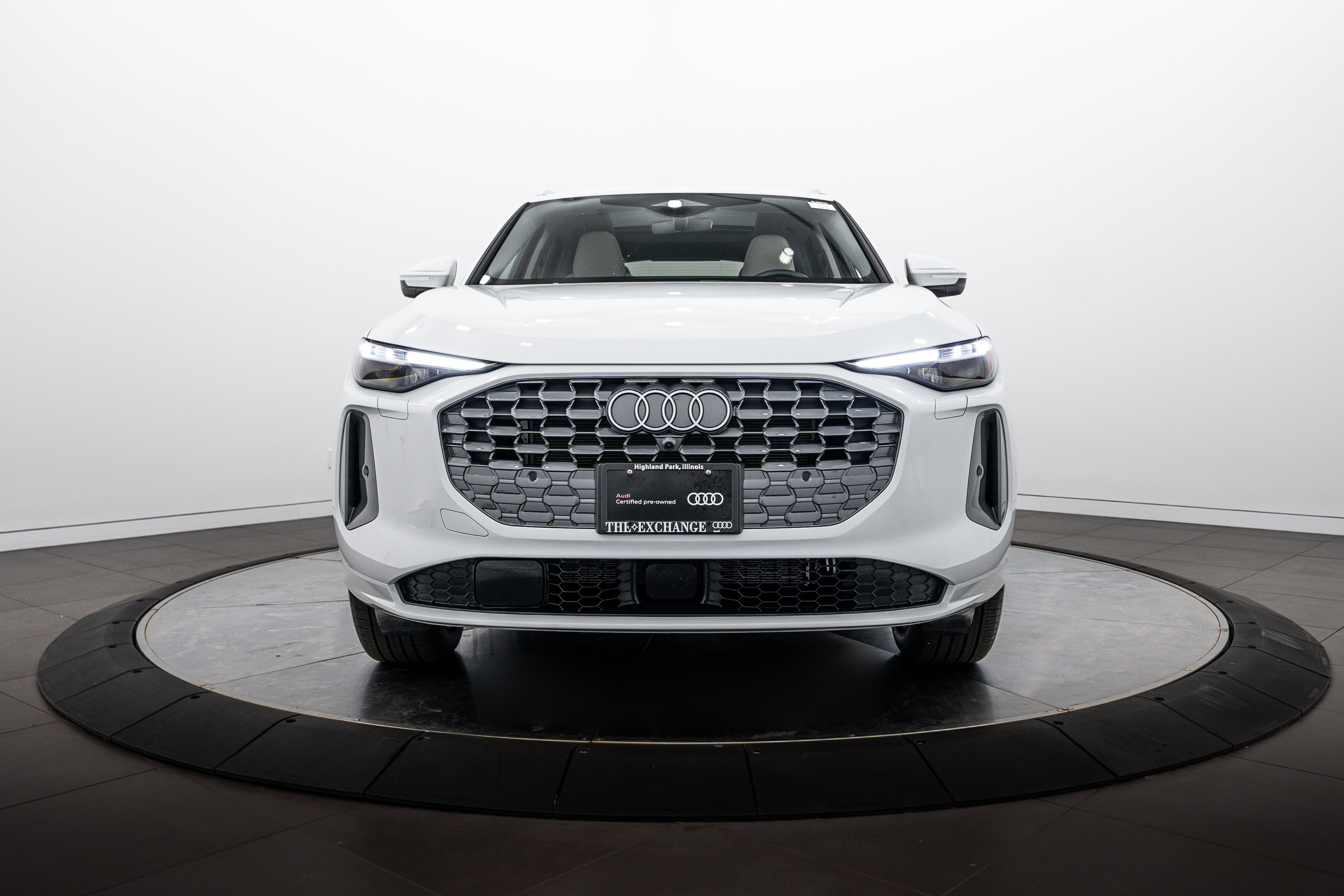 Used 2025 Glacier White Metallic Audi Premium Plus image 23