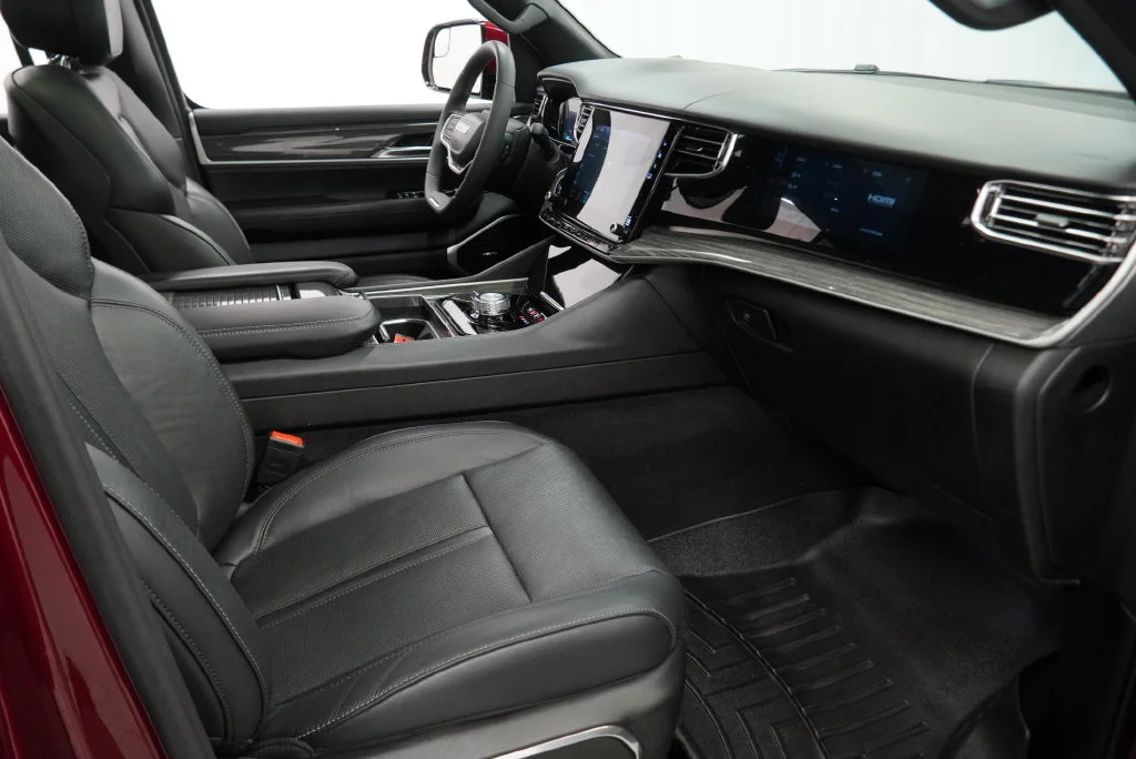 Used 2022 Red Jeep Series II image 42