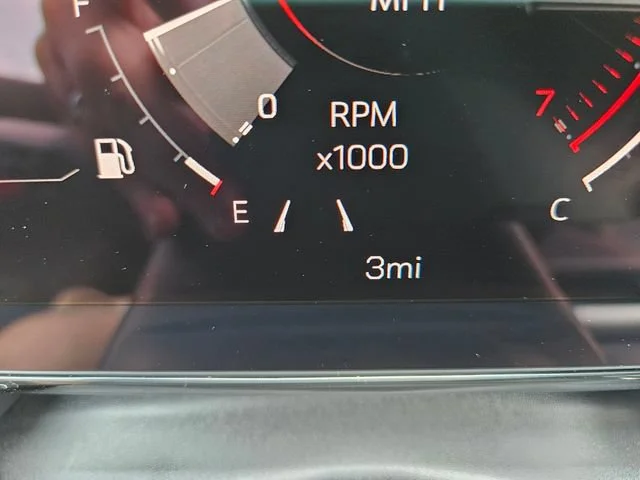 New 2027 Summit White GMC Elevation image 16