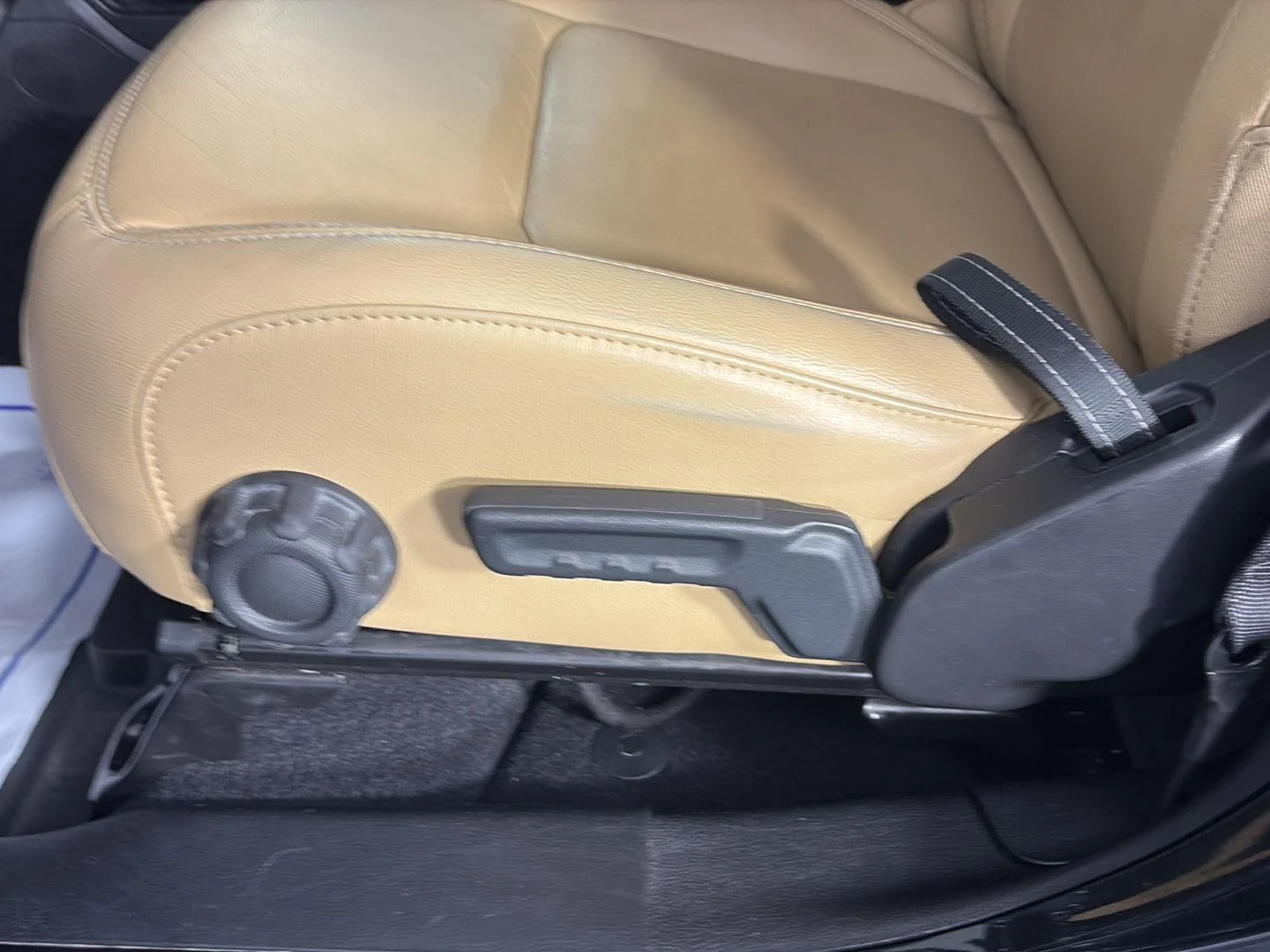 Used 2019 Black Clearcoat Jeep Rubicon image 25