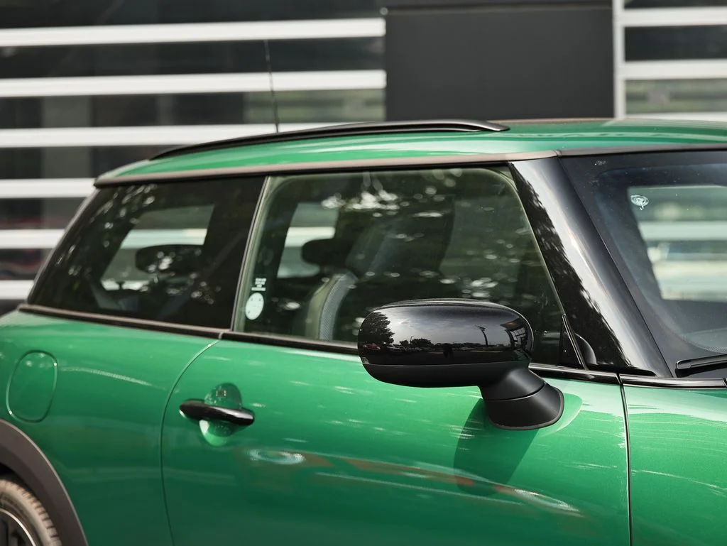 New 2026 British Racing Green MINI Signature Plus image 3