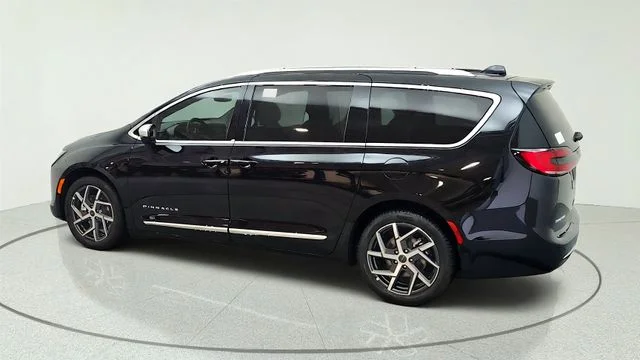 New 2027 Diamond Black Crystal Pearl-Coat Exterior Paint Chrysler Pinnacle image 8