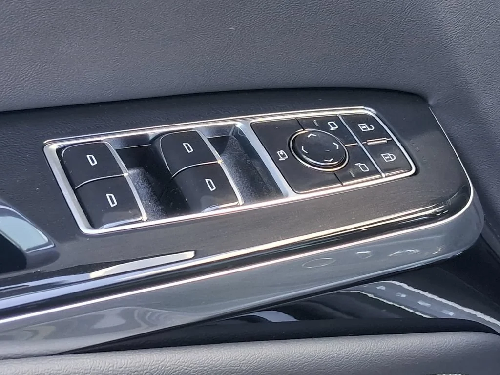 2026 Cadillac Escalade Luxury - Photo 19