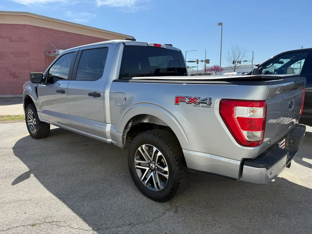 Used 2022 Silver Ford XL image 16