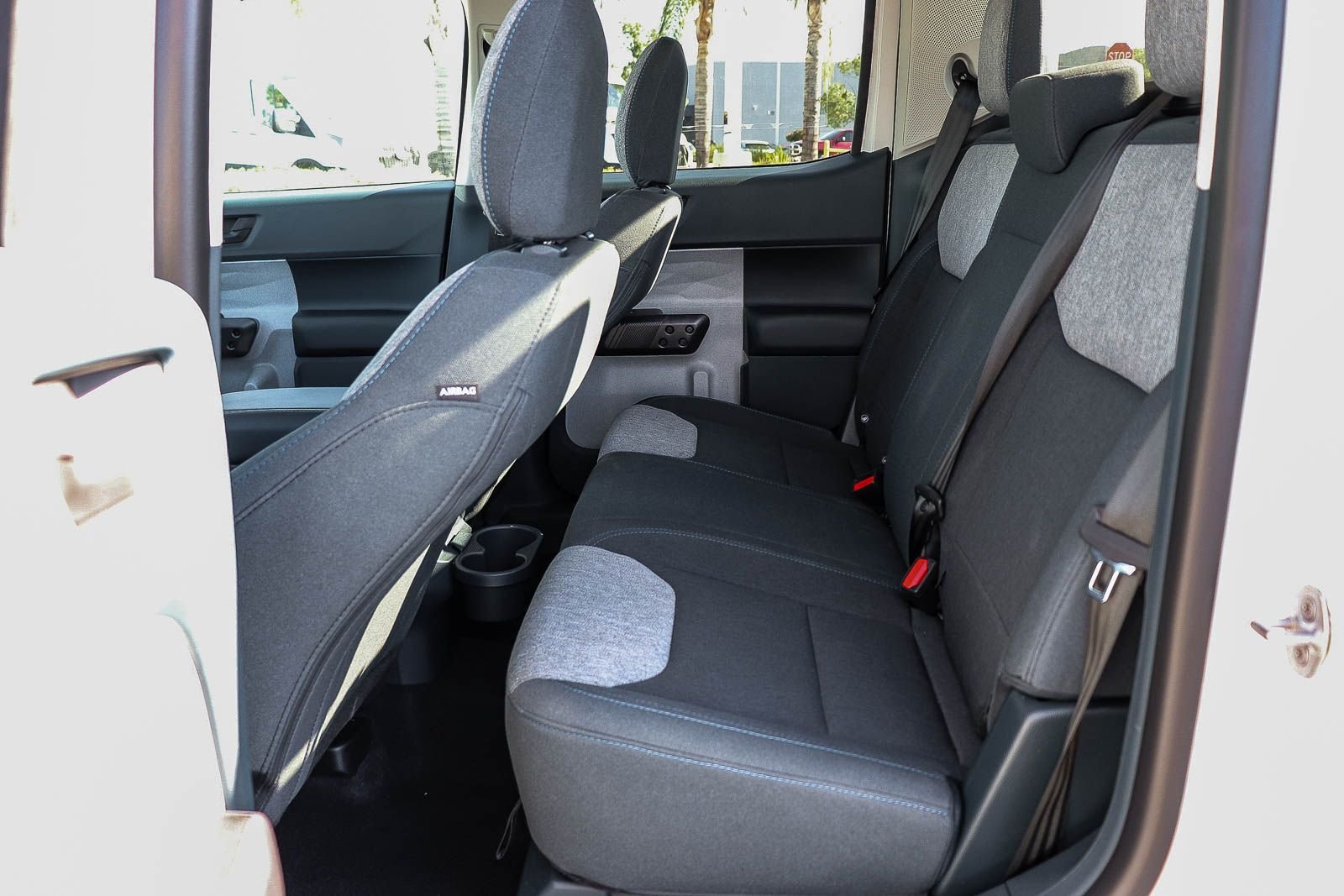 Used 2026 Oxford White Ford XLT image 17