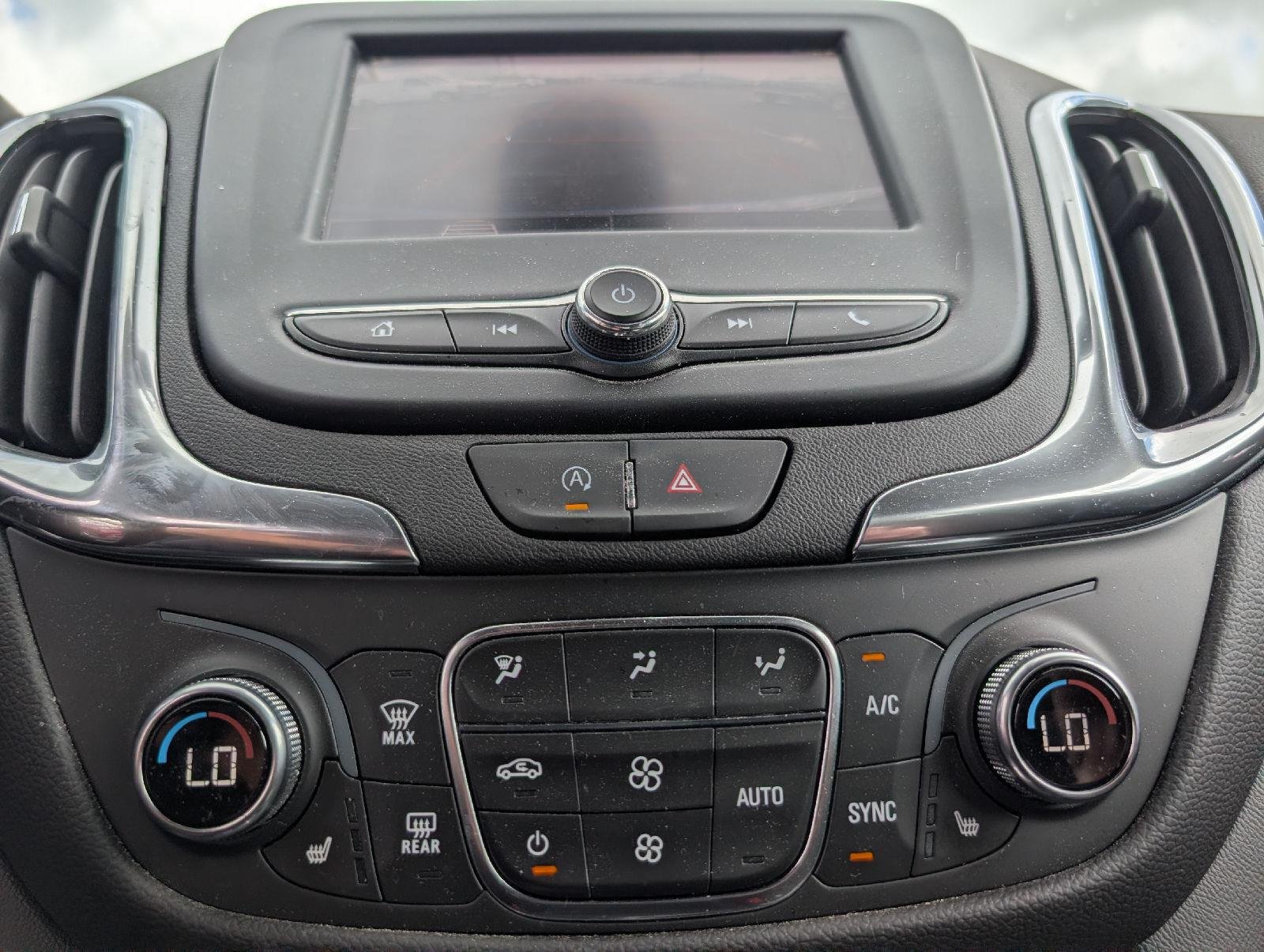 Used 2024 Lakeshore Blue Metallic Chevrolet LT image 18