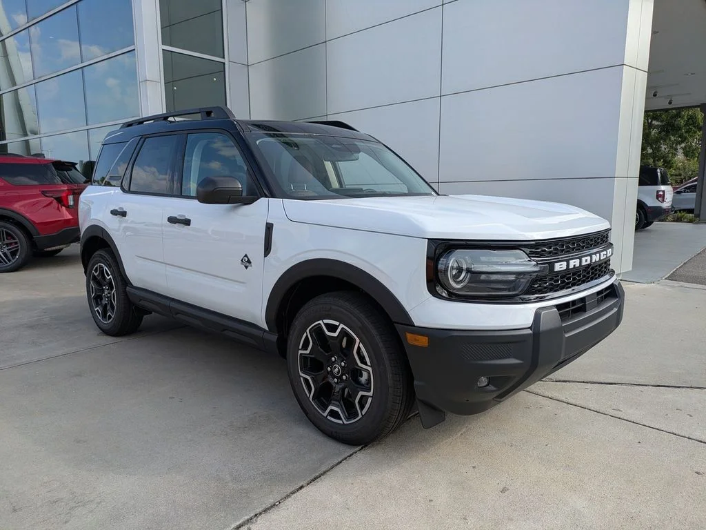New 2026 Oxford White Ford Outer Banks image 2