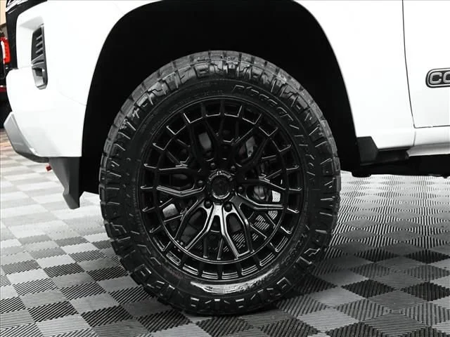 2026 Chevrolet Colorado Z71 - Photo 15
