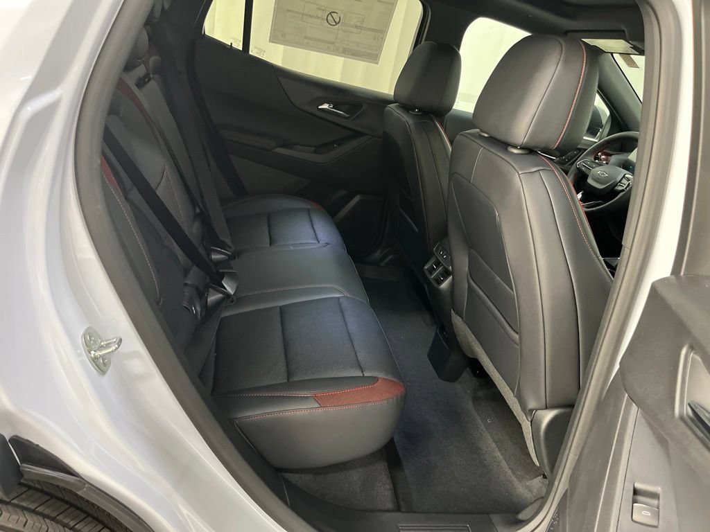2027 Chevrolet Equinox RS - Photo 21