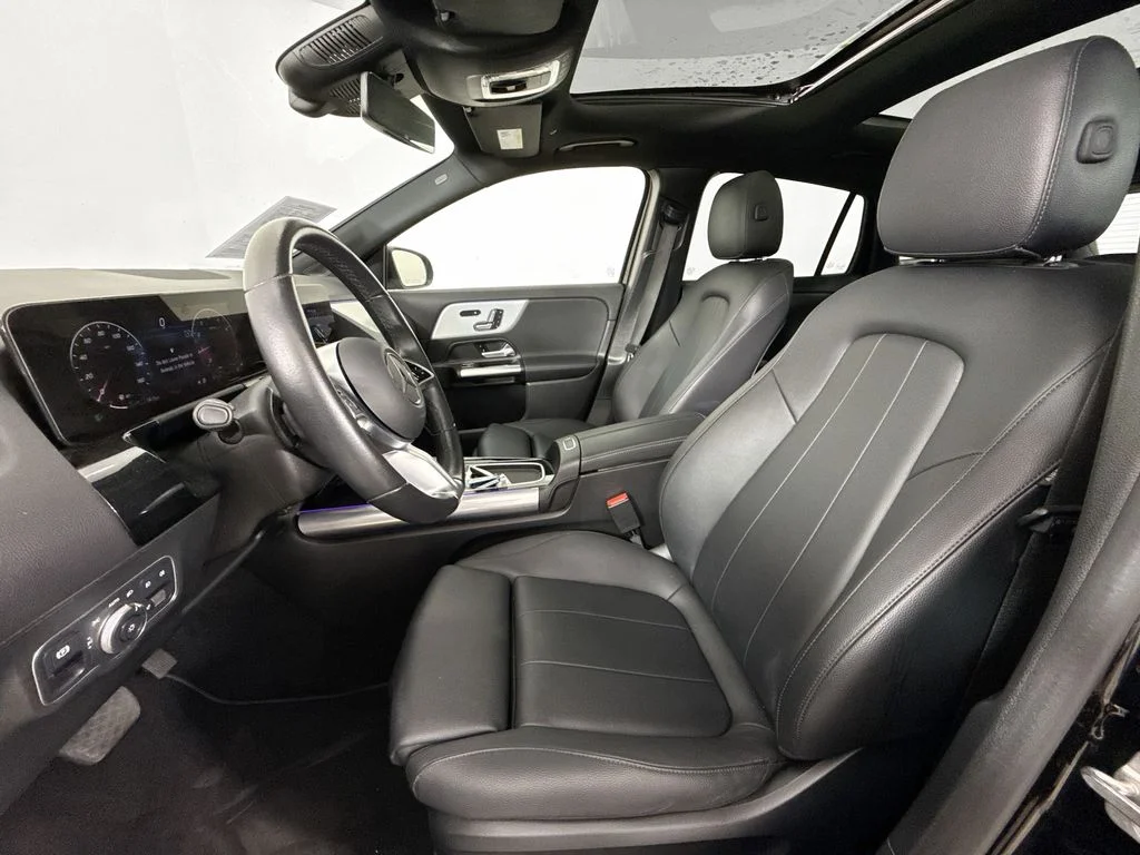 Used 2024  Mercedes-Benz GLA 250 image 19