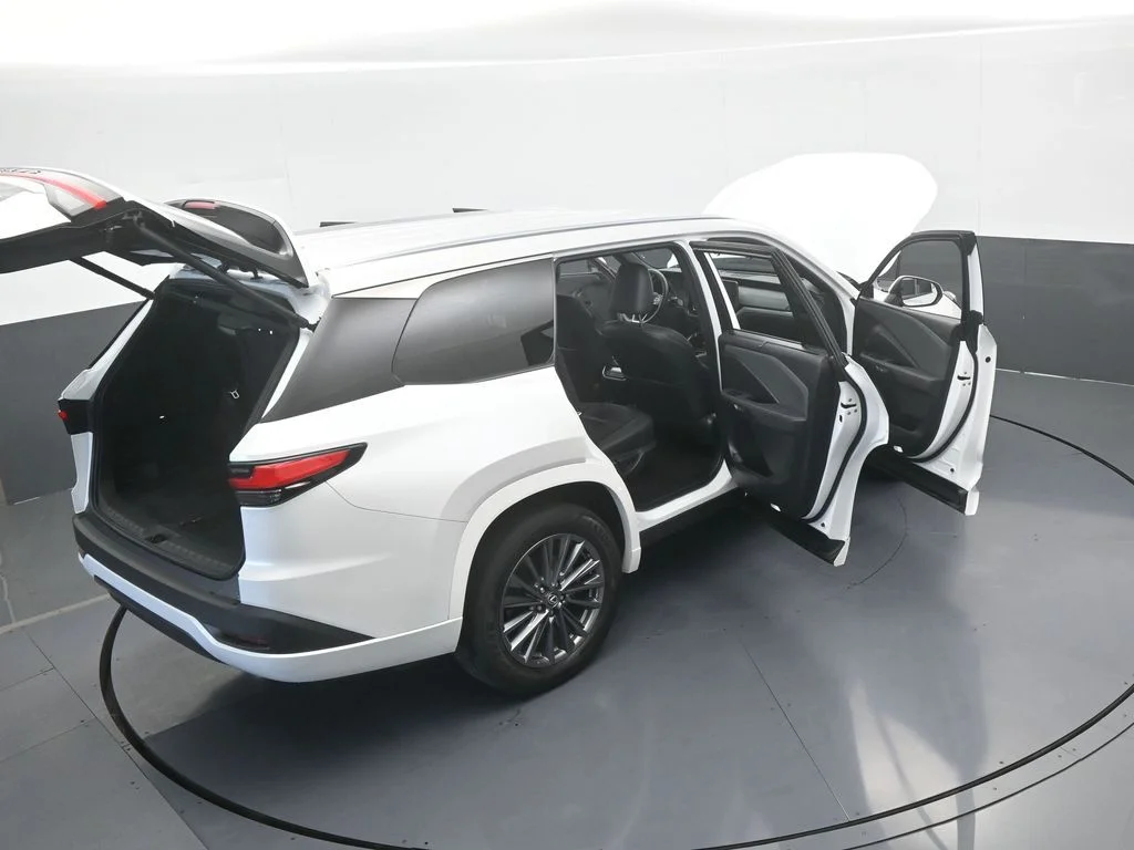 Used 2024 White Lexus 350 Premium image 67