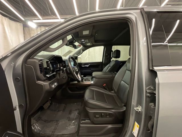 Used 2024 Silver GMC SLT image 10