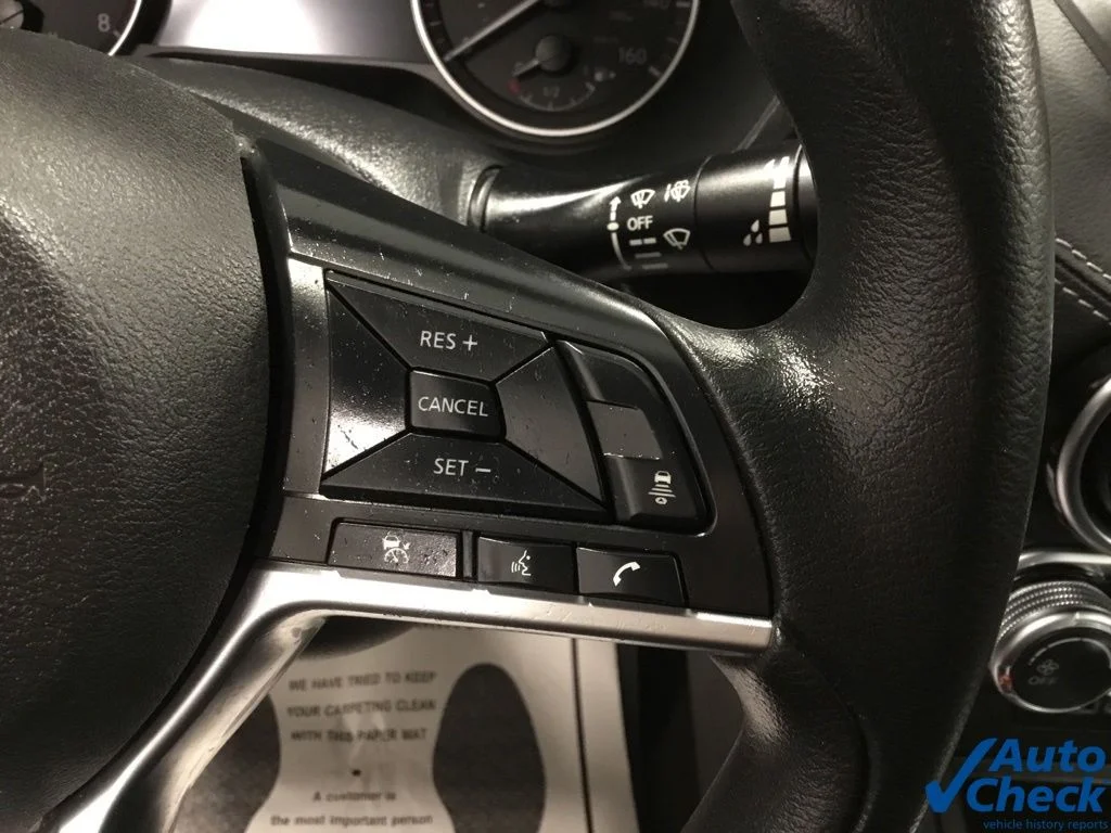 Used 2023 White Nissan SV image 33