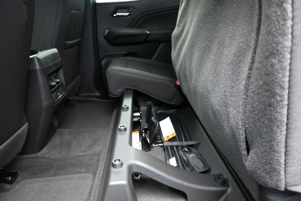 2026 Chevrolet Colorado LT - Photo 17