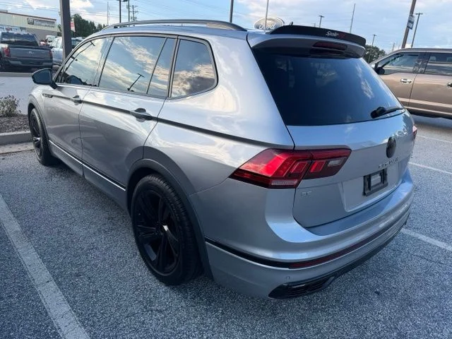 Used 2024 Pyrite Silver Metallic Volkswagen 2.0T SE R-Line Black image 3