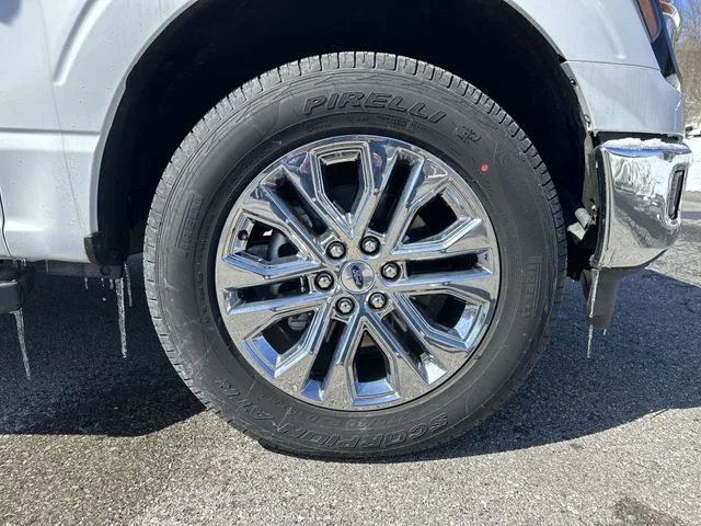 New 2024 Oxford White Ford XLT image 21