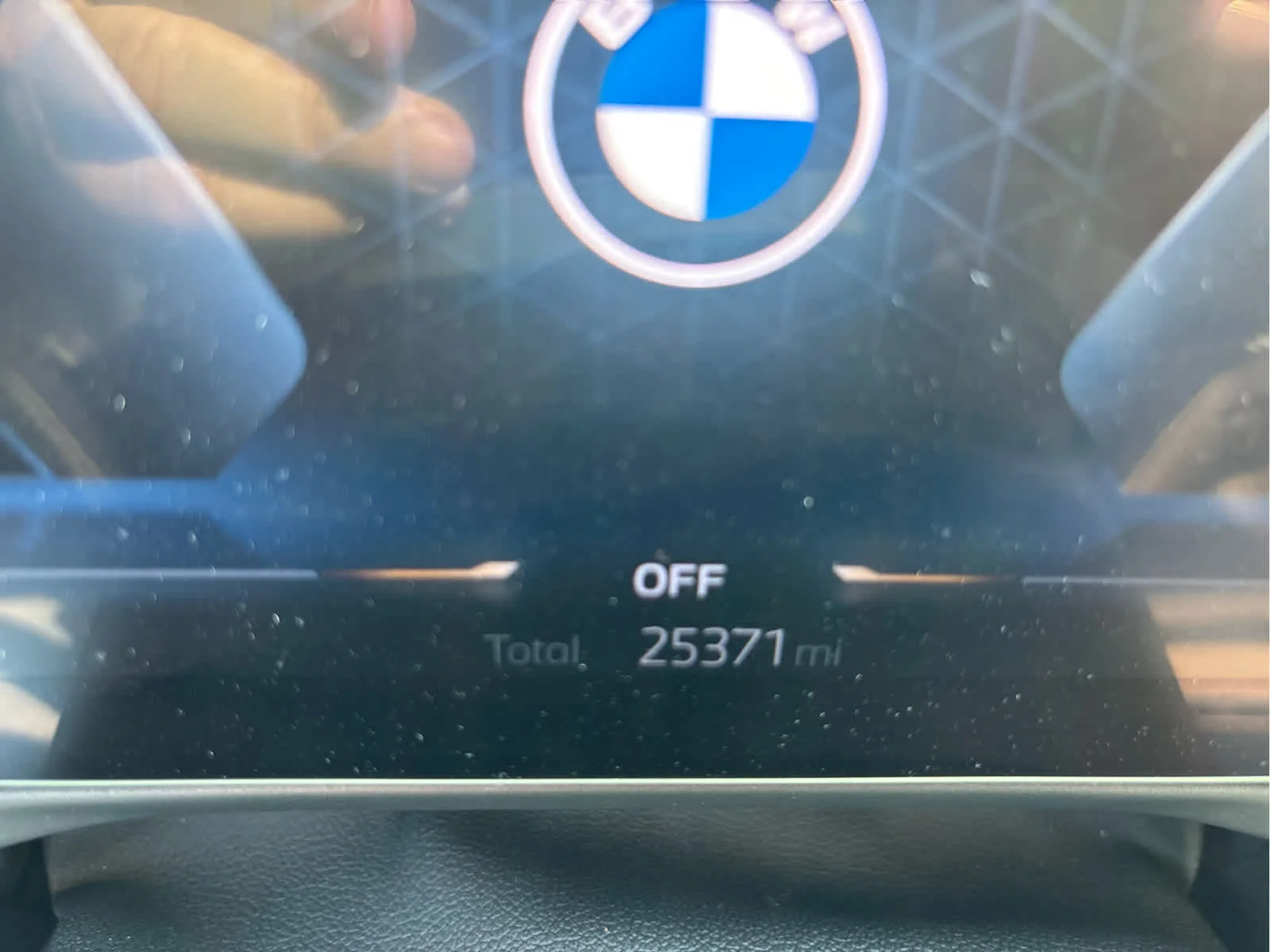 2025 BMW 3 Series 330i - Photo 14