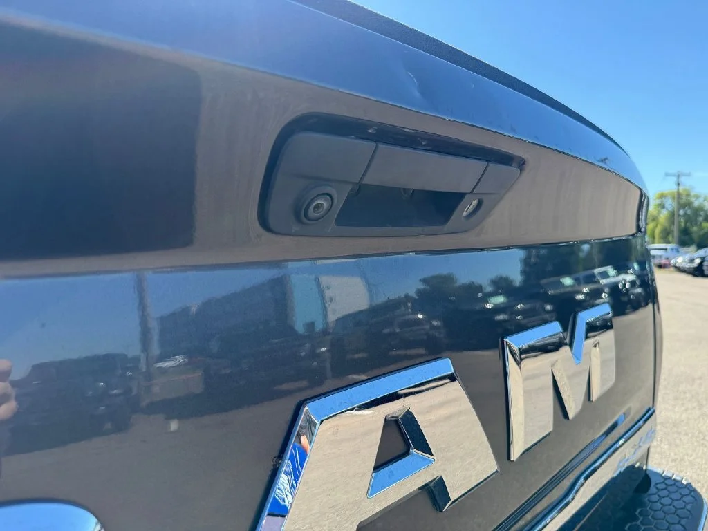 Used 2017 Gray RAM Laramie Longhorn image 10