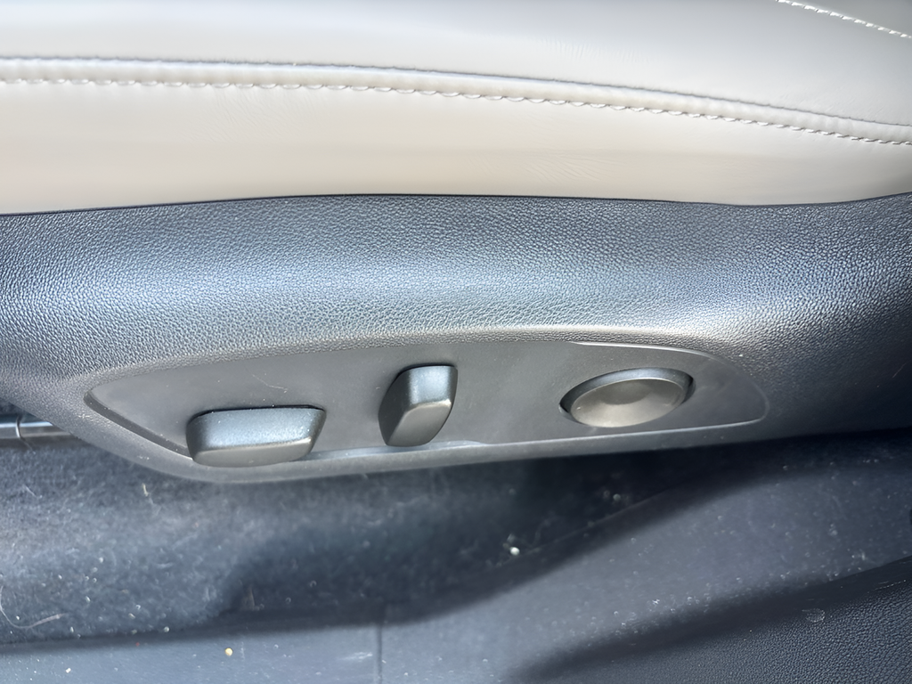 Certified Used 2025 Silver GMC Elevation image 27