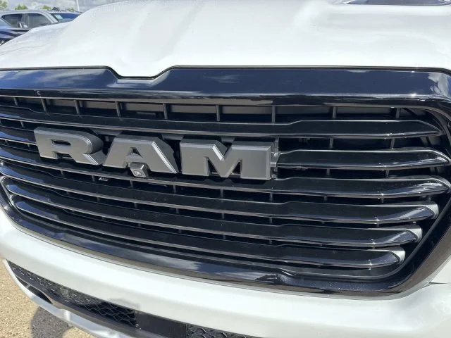 New 2027 Bright White Clear-Coat Exterior Paint RAM Laramie image 7