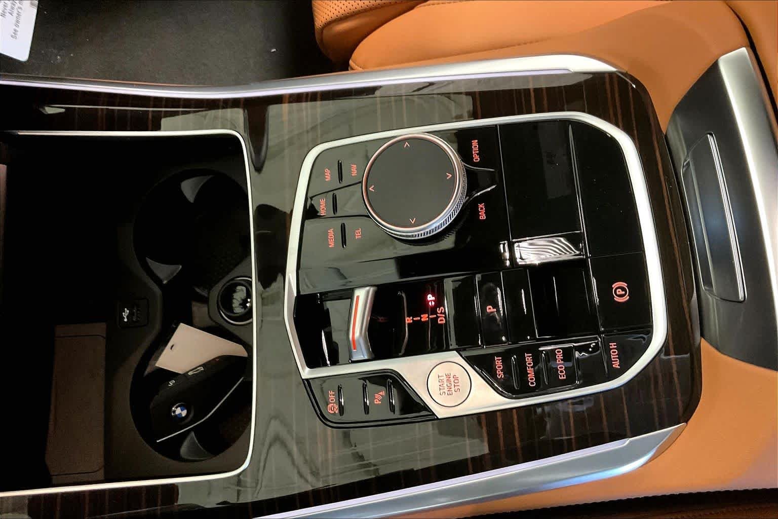 New 2026 Brooklyn Grey Metallic BMW sDrive40i image 7