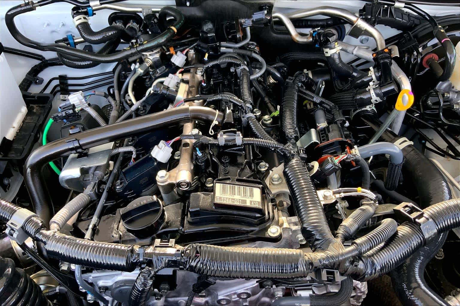 Used 2025 Ice Cap Toyota SR5 image 32