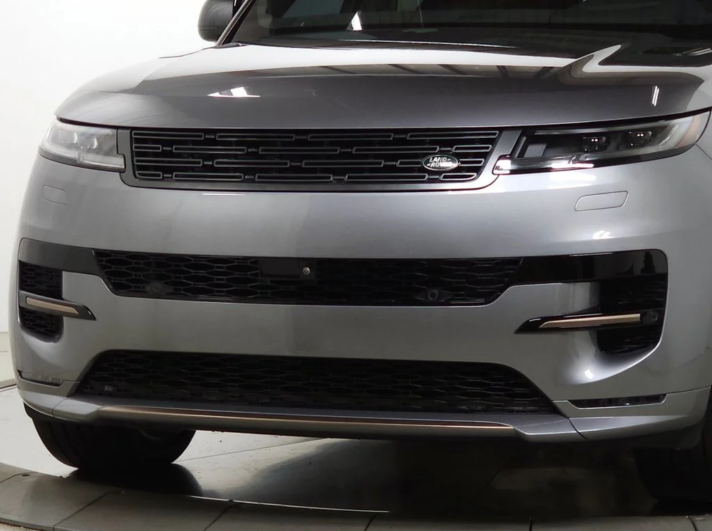 Certified Used 2025 Gray Land Rover Dynamic SE image 12
