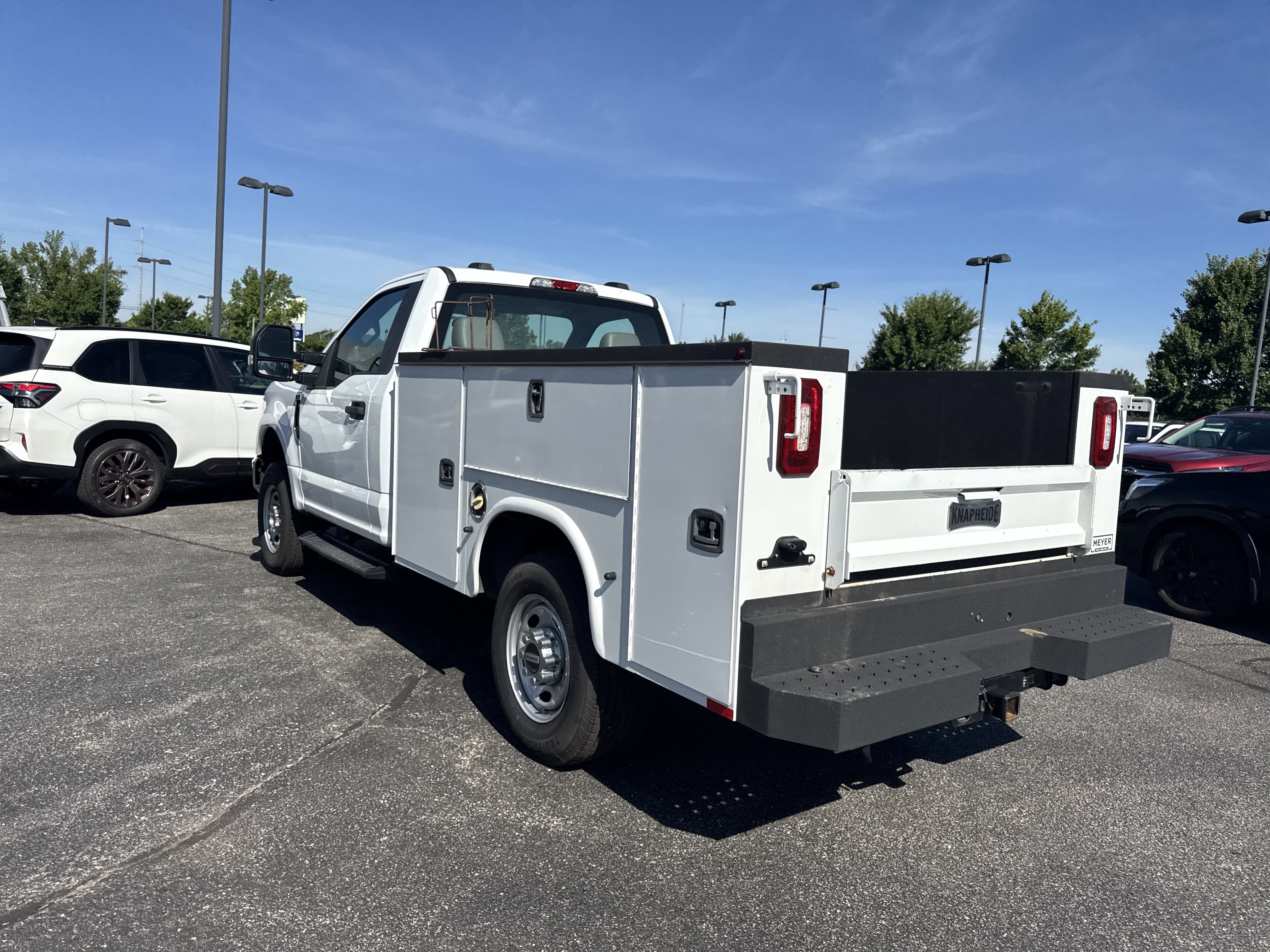 Used 2022 Oxford White Ford XL image 6
