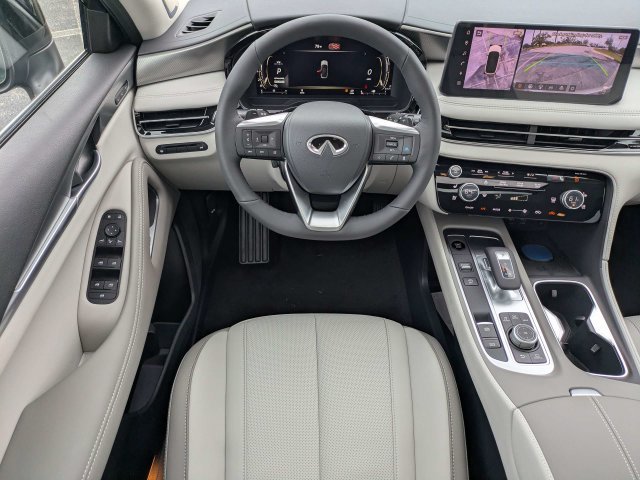 New 2027 Black INFINITI LUXE image 17