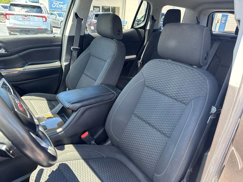 Used 2019 Gray GMC SLE-1 image 11
