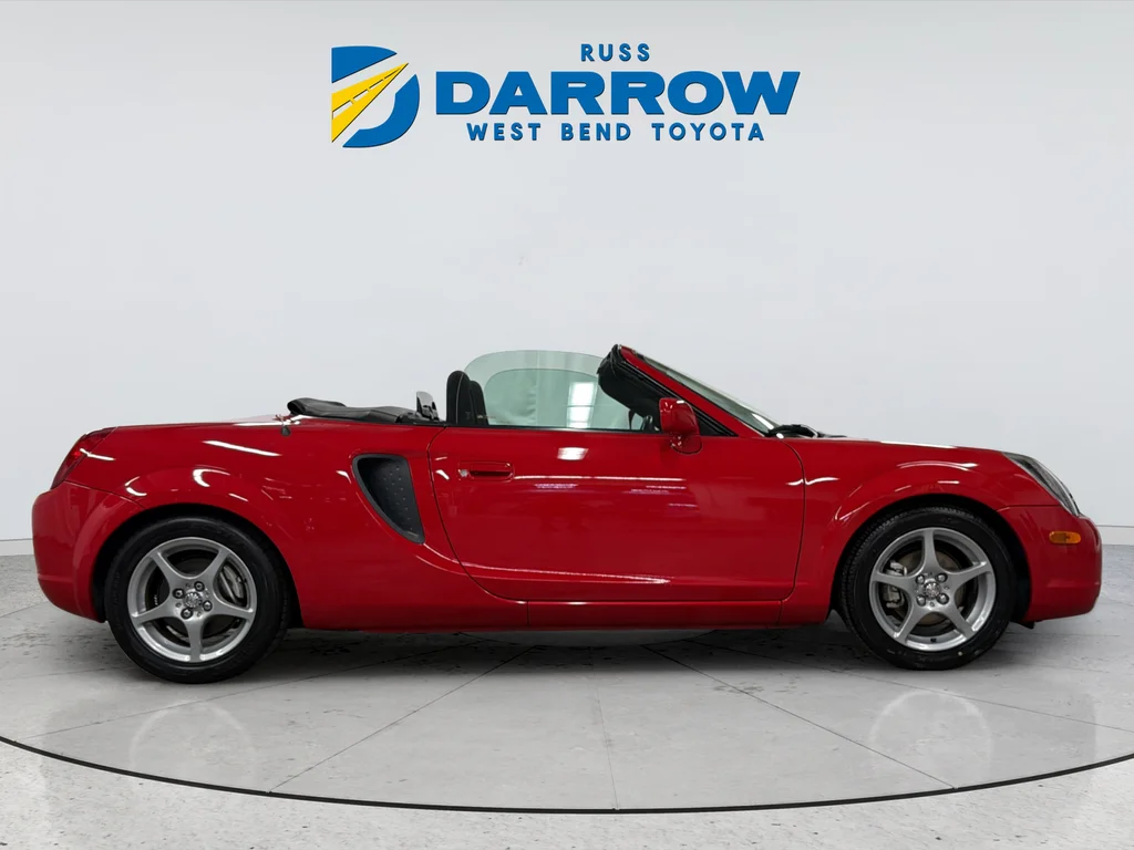 Used 2000 Red Toyota Base image 12