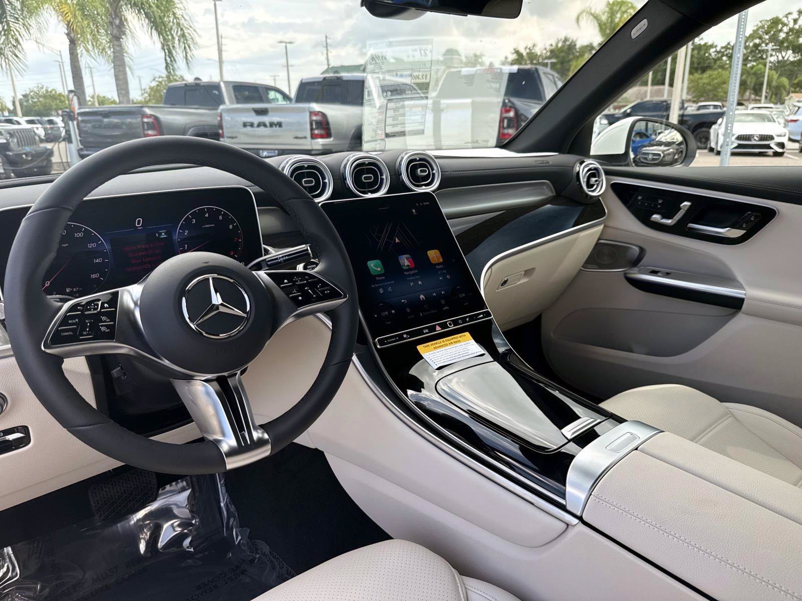 New 2026 Polar White Mercedes-Benz 300 SUV image 16