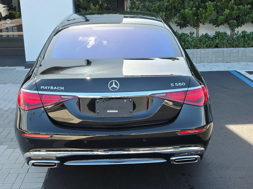 Used 2021 Black Mercedes-Benz Maybach S 580 image 5